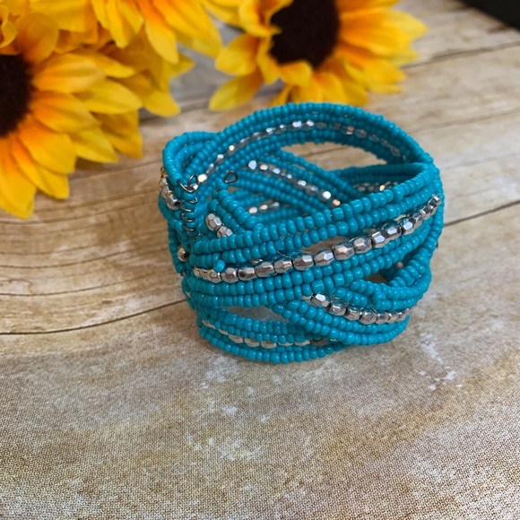Turquoise cuff bracelet - Picture 2 of 6